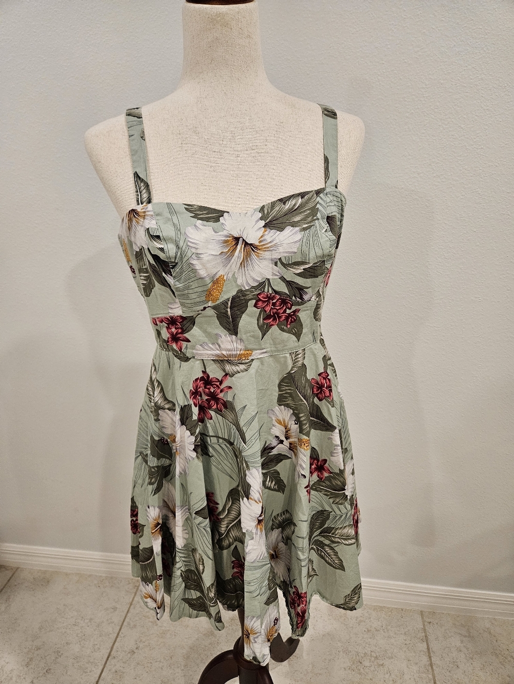 Hell Bunny Tropical Floral Mini Dress M Fit Flare Adjustable Straps Pockets